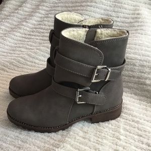 NWOT Justice // Grey Combat Boots